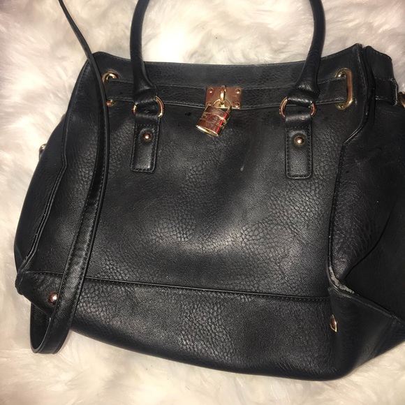 Charming Charlie - Picture 2 of 4